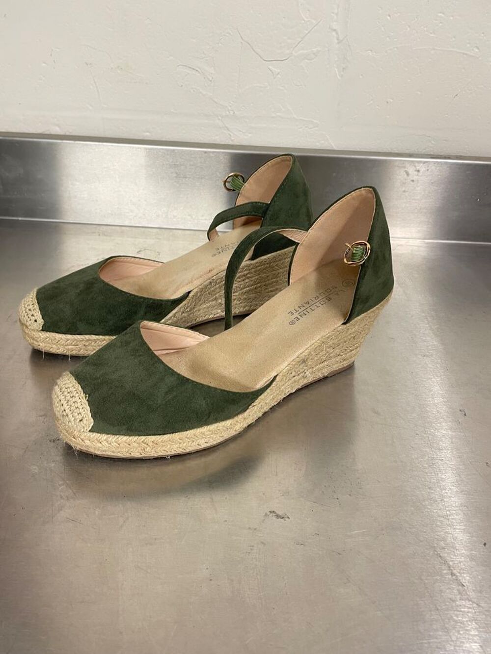 Sandales en daim vert Chaussures