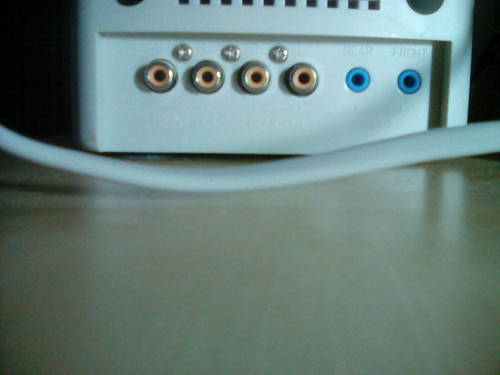 Enceinte quadriphonique + caisson de basse Audio et hifi