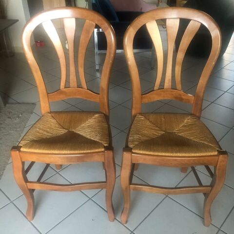 2 chaises pailles 16 Cailloux-sur-Fontaines (69)