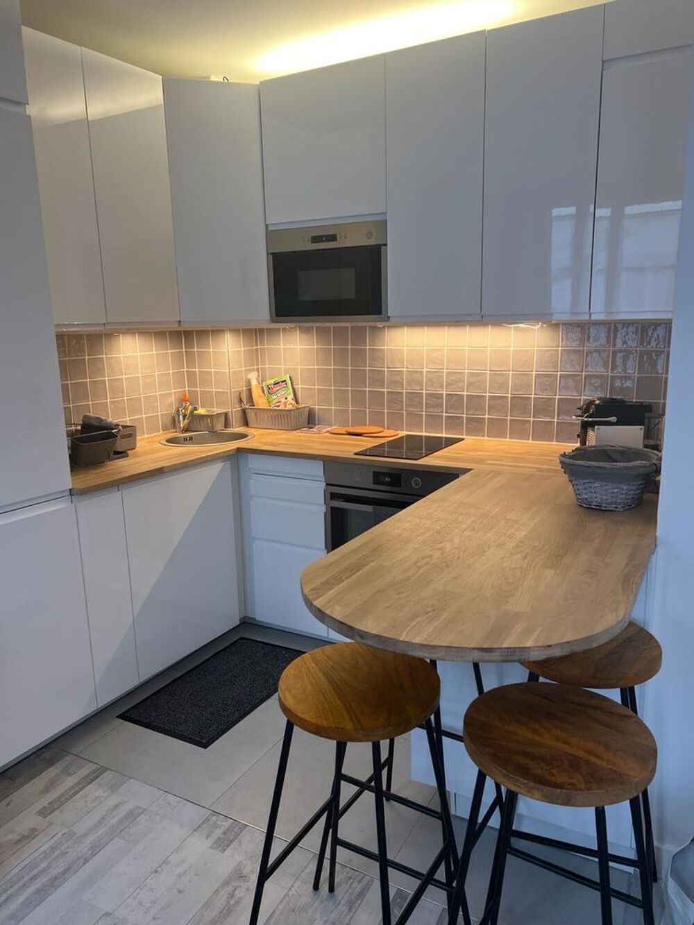 Vente Appartement Appartement F2 refait à neuf Montmartre Paris 18ème Paris 18