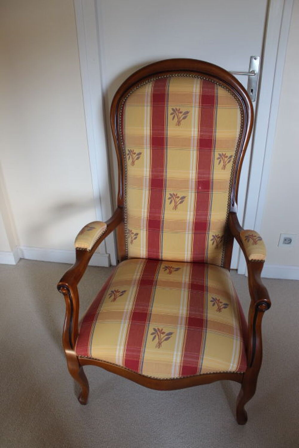 2 Fauteuils Voltaires fabrication artisanale traditionnelle Meubles