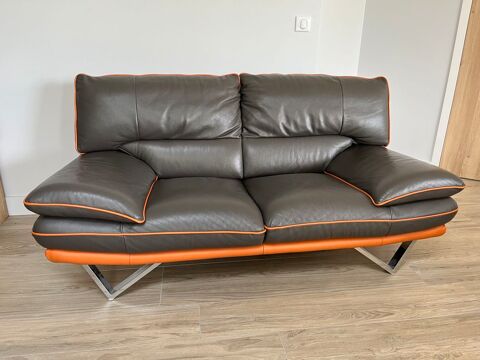 2 Canaps cuir Marron et orange chteau d'Ax
500 les deux 500 Verson (14)