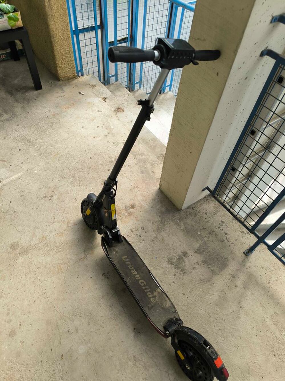 trottinette &eacute;lectrique Vélos