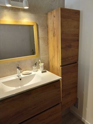  Appartement à louer 4 pièces 83 m²