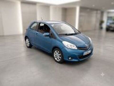 Yaris 1.0 - 69 VVT-i S&eacute;rie Limit&eacute;e Les Bleus 2012 occasion 31000 Toulouse