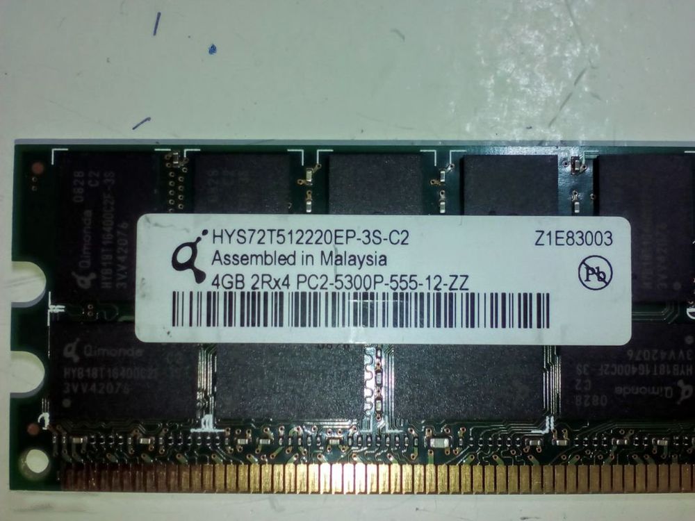 M&eacute;moires Serveur RAM 2 x 4 Go
Matériel informatique