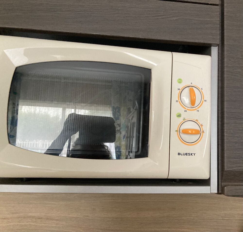 Microondes bon &eacute;tat de marche Electroménager