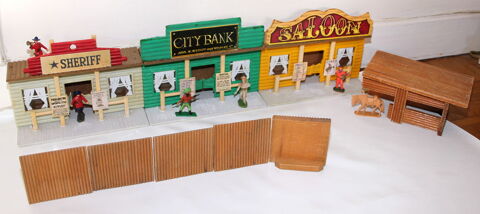 D�cor figurines western 1960-70 type starlux, timpo 40 Issy-les-Moulineaux (92)