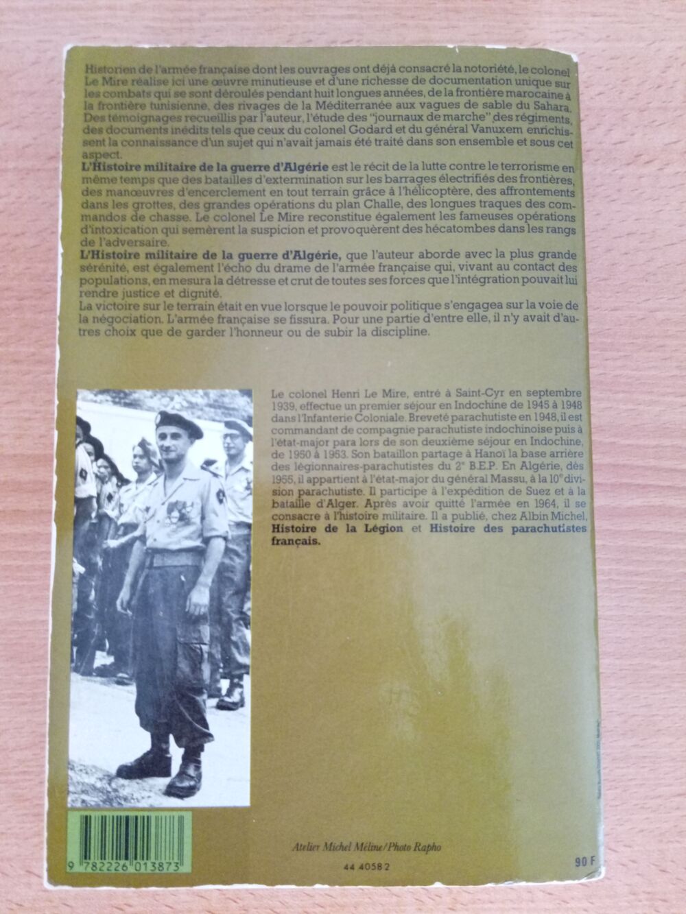 Histoire militaire de la guerre d'Alg&eacute;rie. Livres et BD