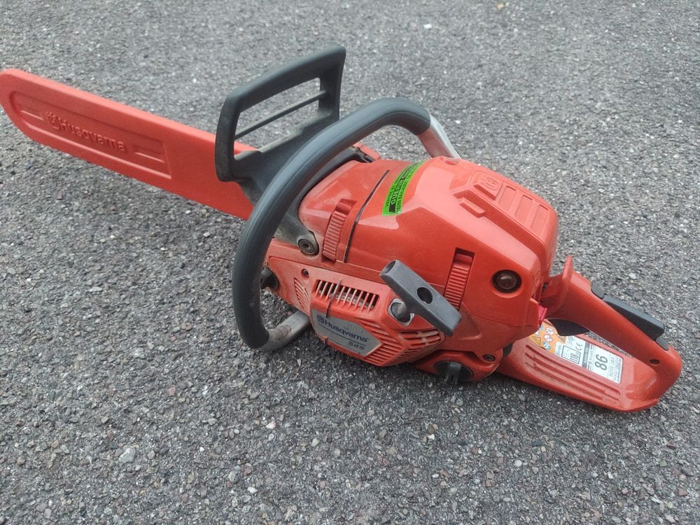   Tronçonneuse professionnelle Husqvarna 545 thermique 