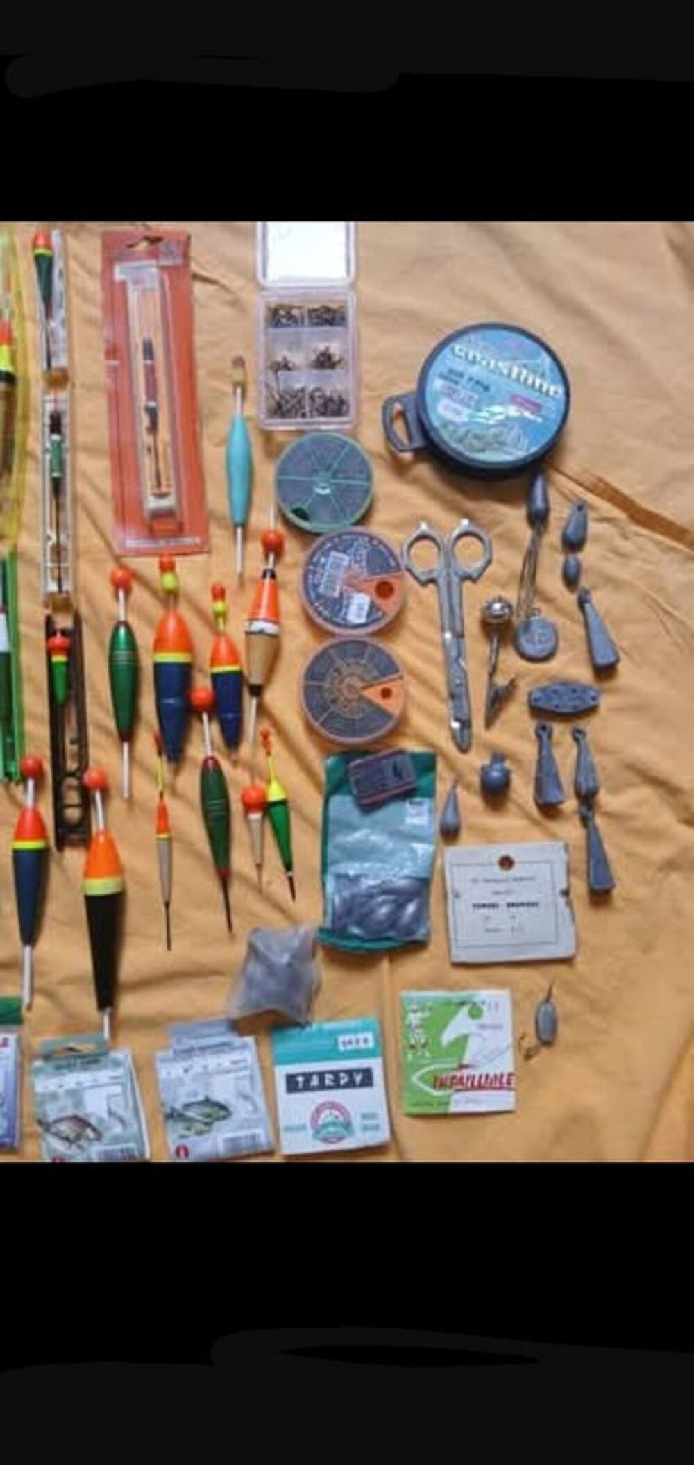 Affaire de p&ecirc;che pour rivi&egrave;re Sports