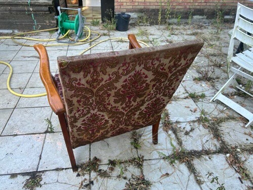 Fauteuil de salon en ch&ecirc;ne ancien Meubles