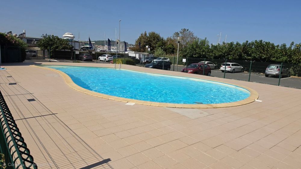 Vente Appartement LE CAP D'AGDE: T2/mezzanine avec parking, climatisation ascenseur dernier étage. PISCINE Le cap d agde