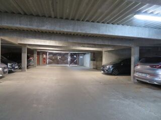  Parking / Garage à louer 10 m²
