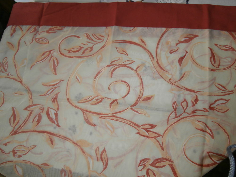 Nappe 140 x 140 cm, neuve Décoration
