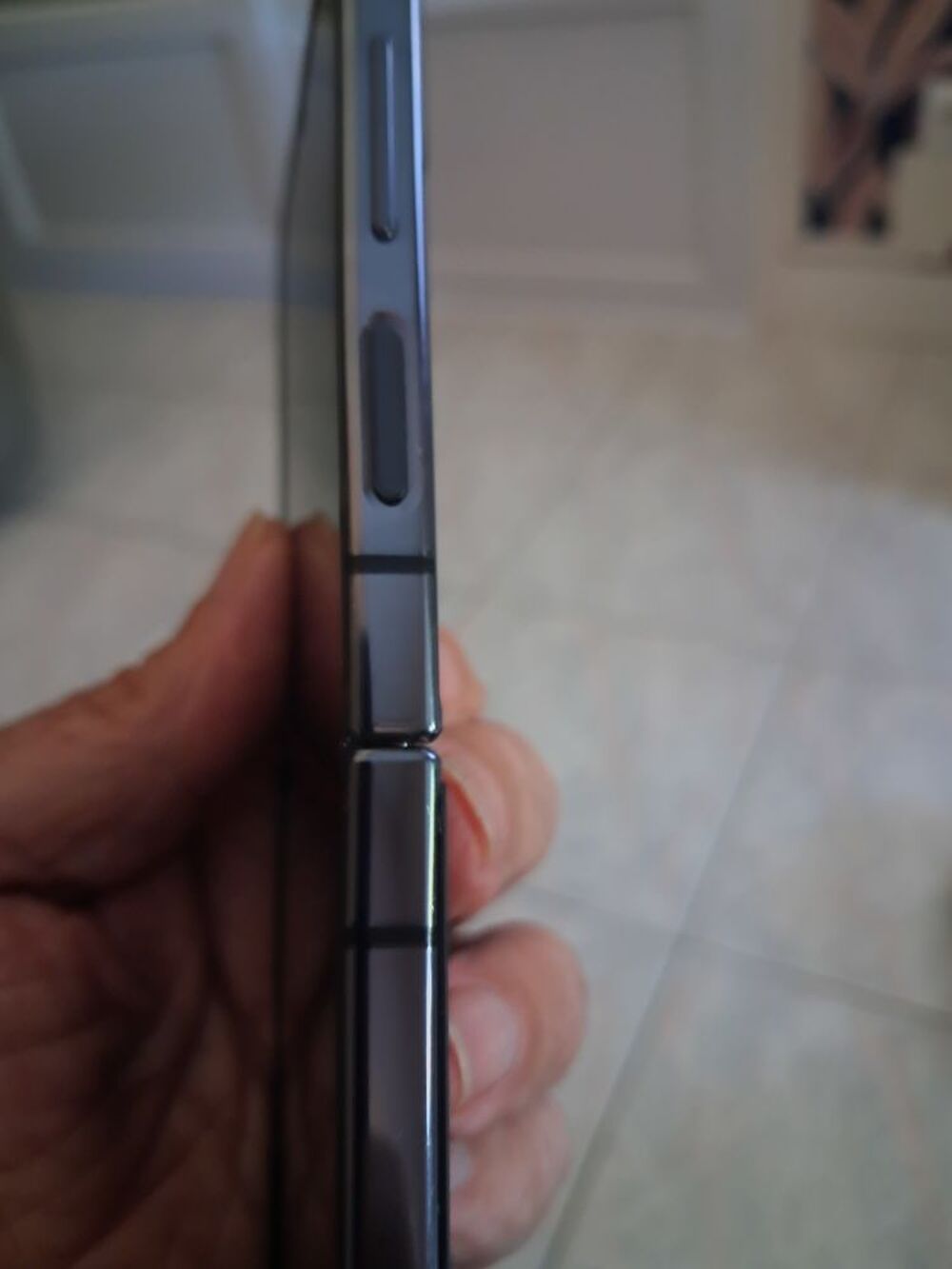 Samsung flip z 4 Téléphones et tablettes