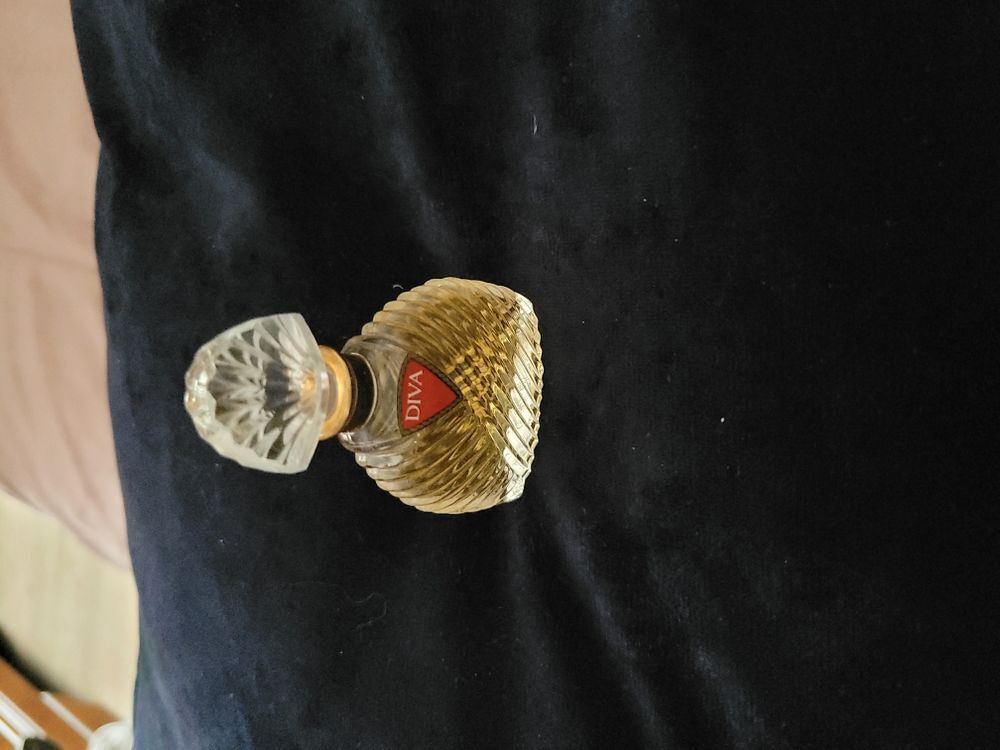 miniature parfum Diva 