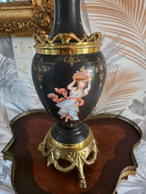 RARE Lampe � p�trole �POQUE Napol�on III bronze ancienne 135 Guer (56)