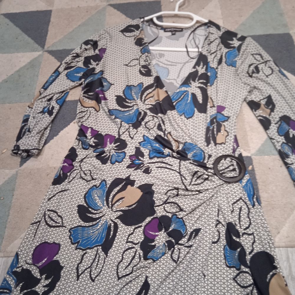 Robe cache coeur manches 3/4 marque mosquitos T 40 95 % visc Vêtements