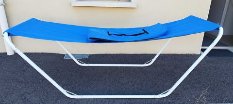 HAMAC En tube blanc et toile bleue avec housse 50 Bourbon-Lancy (71)