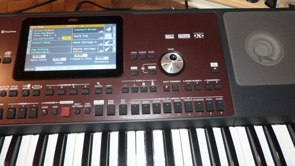 synth&eacute;tiseur arrangeur : KORG PA 700 Instruments de musique