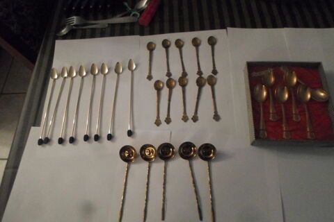 lot de petites cuilleres dorees 75 Am�lie-les-Bains-Palalda (66)