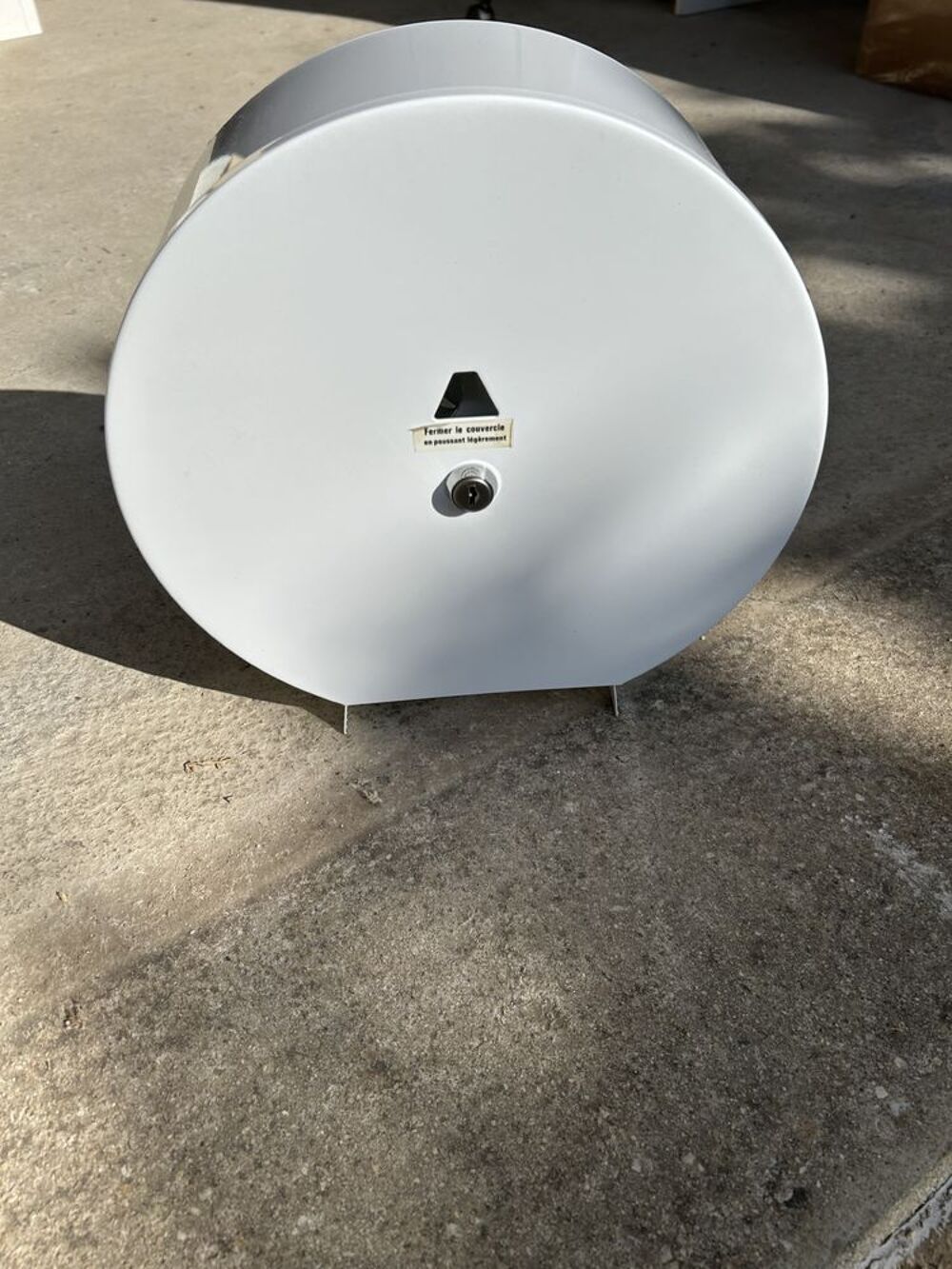 distributeur de papier toilette Meubles