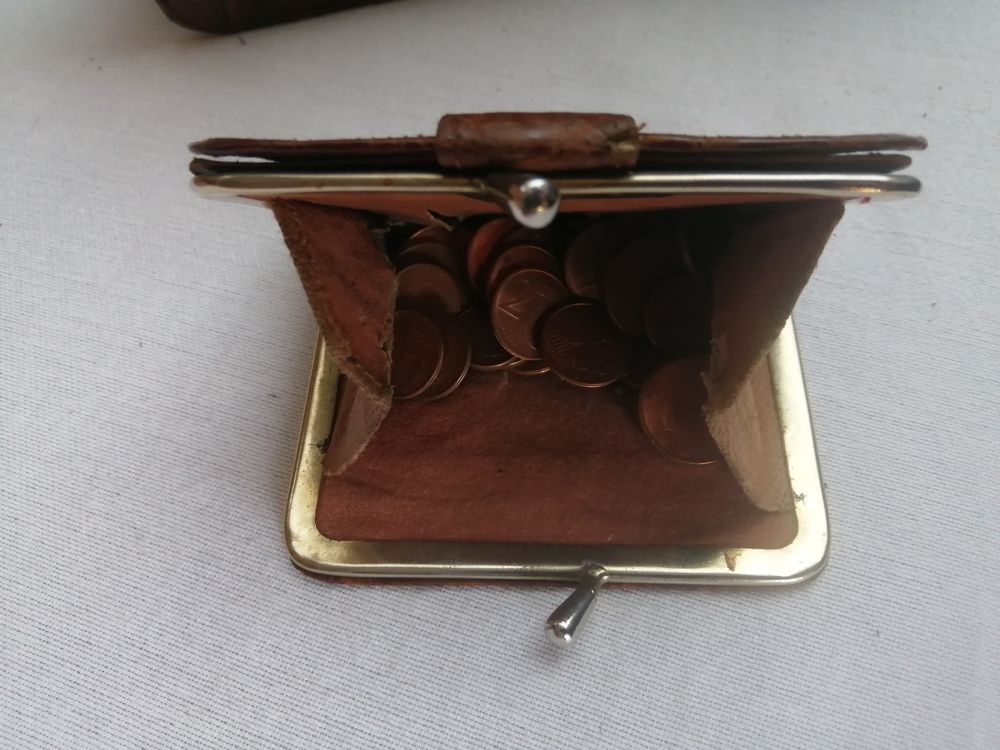 Sac crocodile v&eacute;ritable 1950 vintage avec son porte monnaie. Maroquinerie