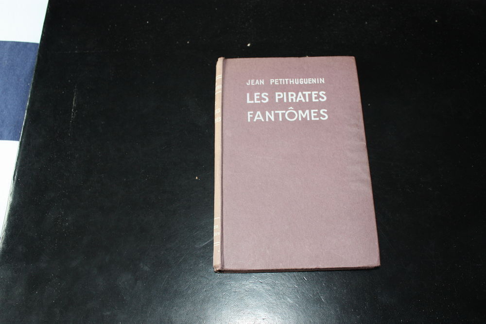 LE ROI DE L'ABIME TomeIII LesPiratesFant&ocirc;mes-PETITHUGUENIN- Livres et BD