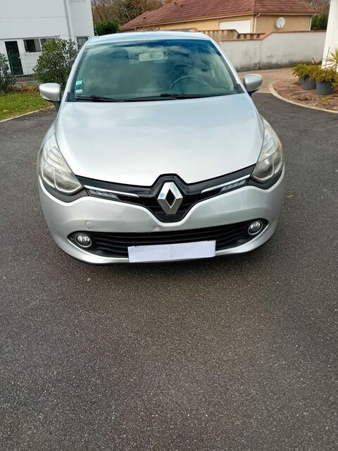 Renault clio iv D&eacute;crivez pr&eacute;cis&eacute;men