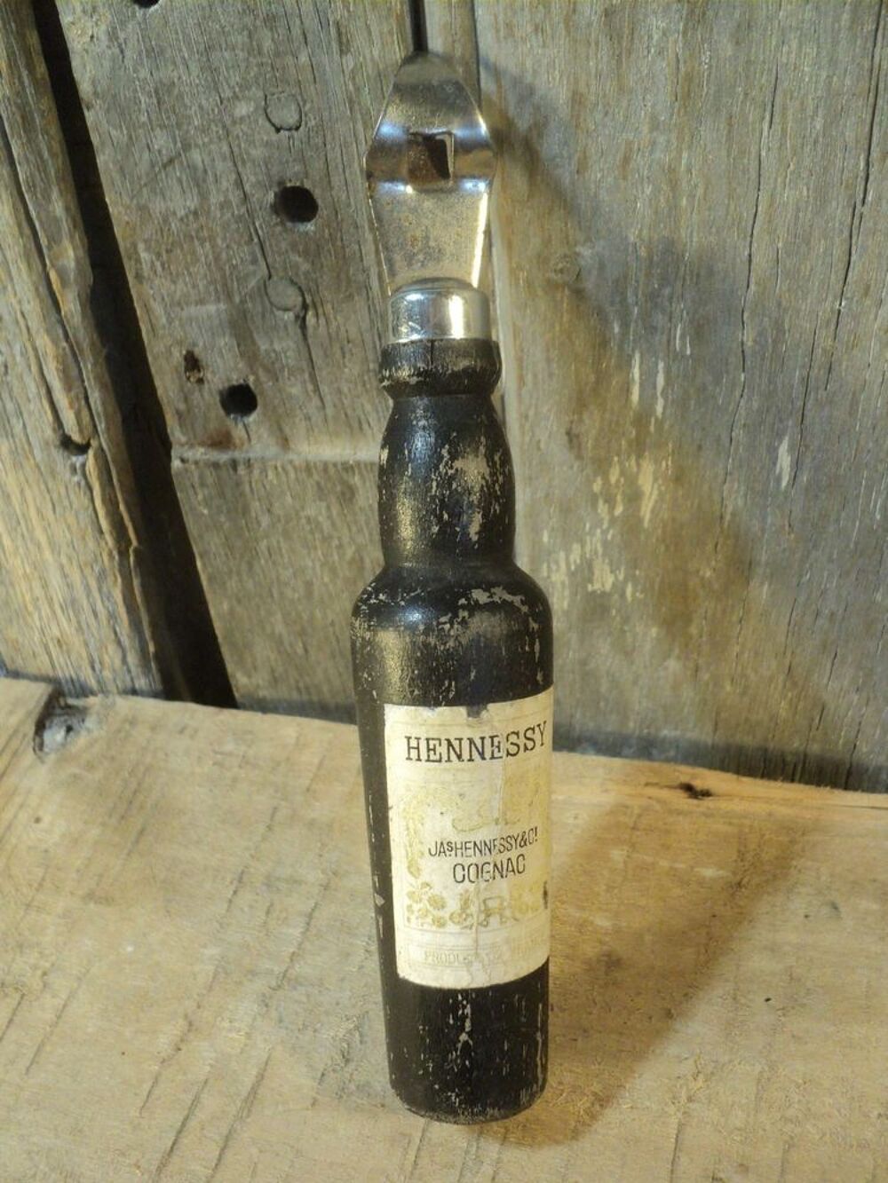 Ancien D&eacute;capsuleur Publicitaire Cognac Hennessy 
Dcoration