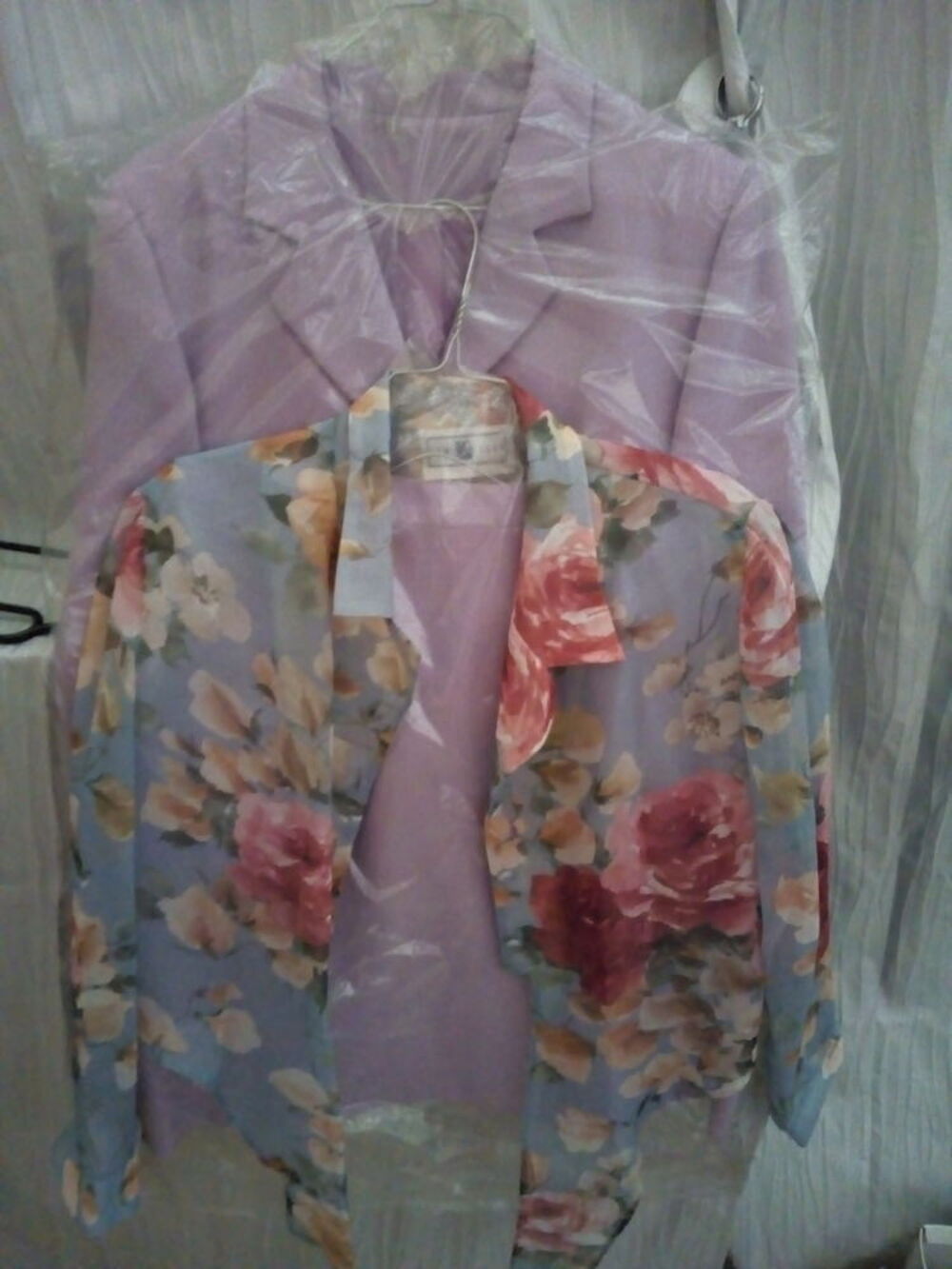 Tailleur jupe taille 42 couleur parme Vêtements