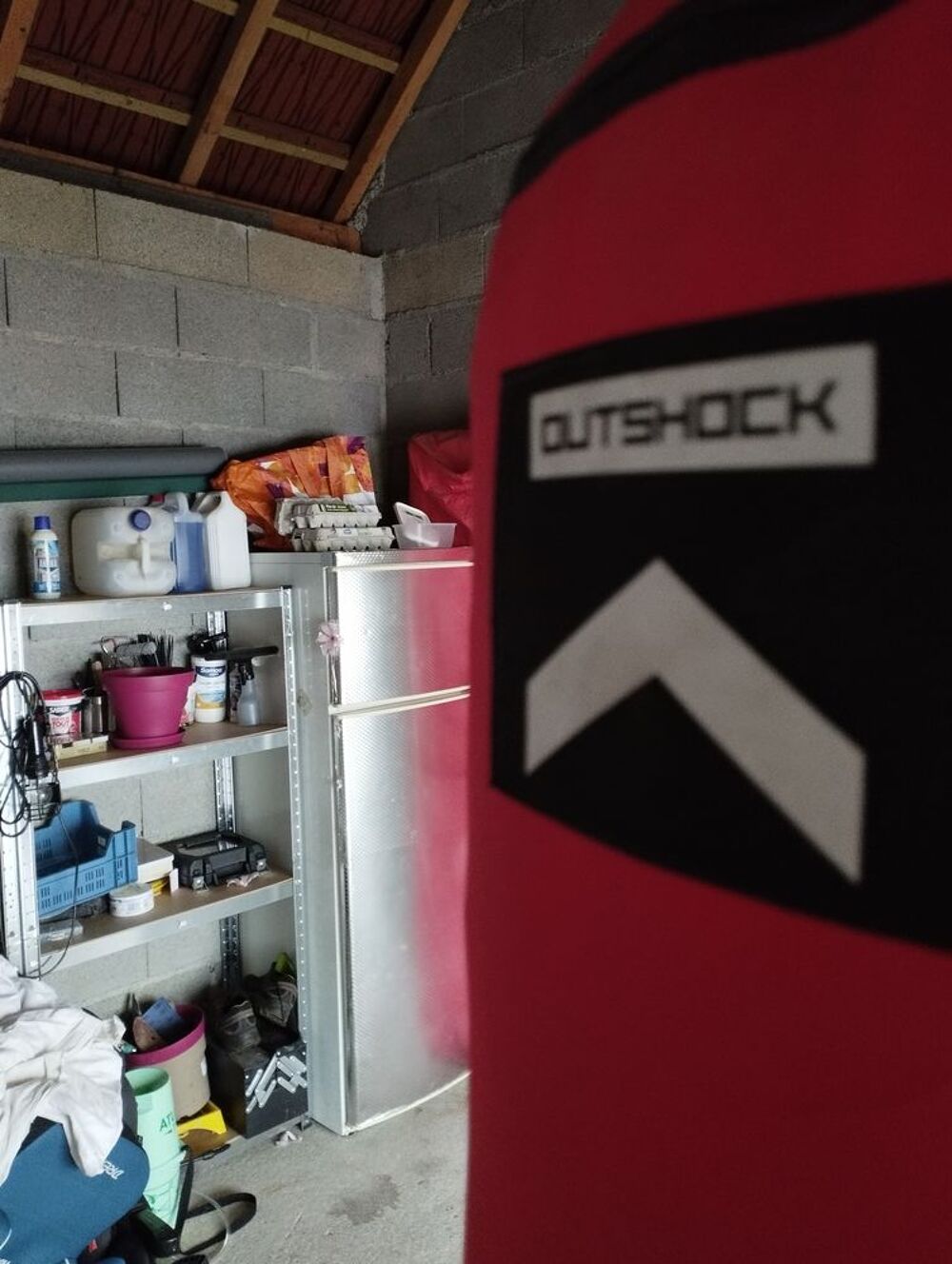Sac de box avec les gants et fixation chaines Sports