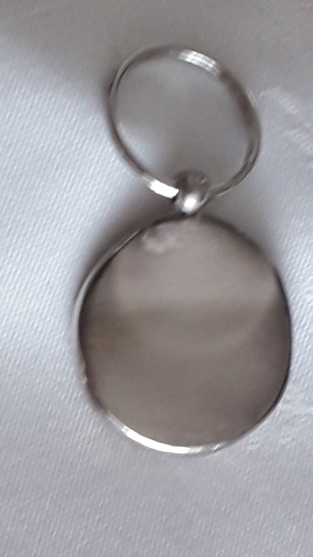Porte-cl&eacute;s LACOSTE
Bijoux et montres