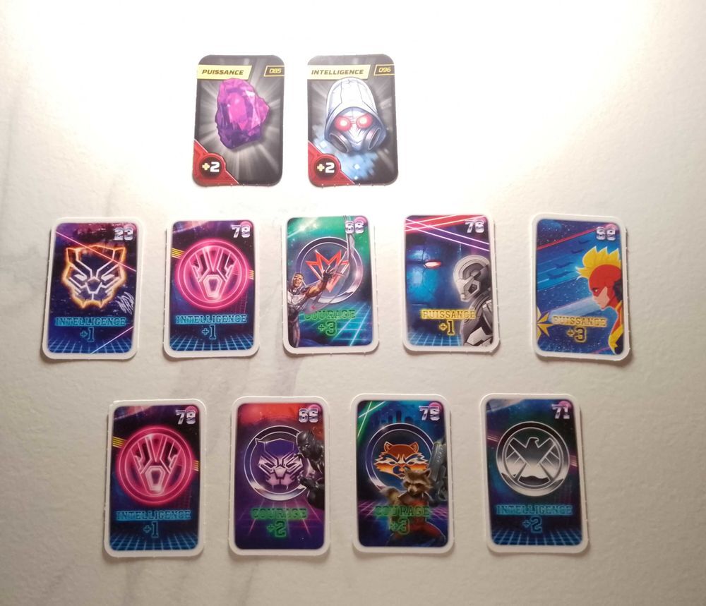 Lot cartes Marvel x 40 Neuves Jeux / jouets