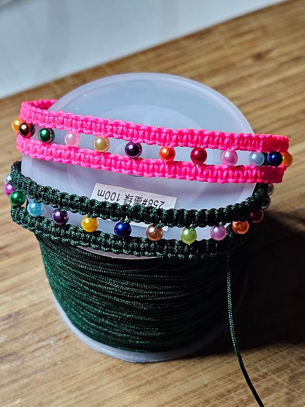 bracelets . Bijoux et montres