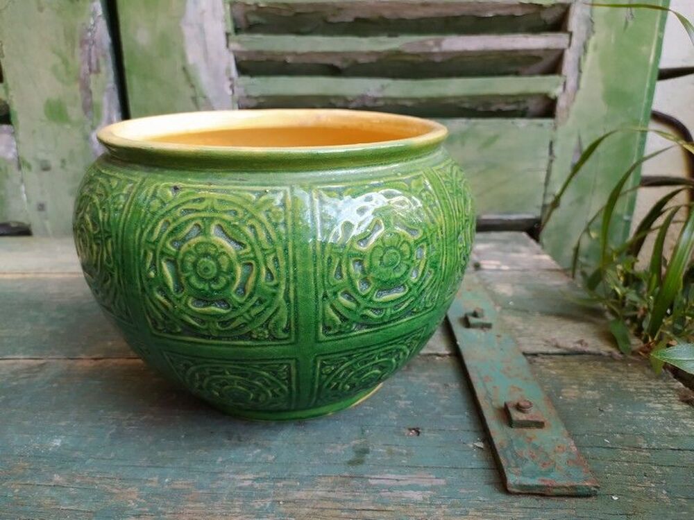 Ancien Cache Pot en Fa&iuml;ence &Eacute;mail Vert Décoration