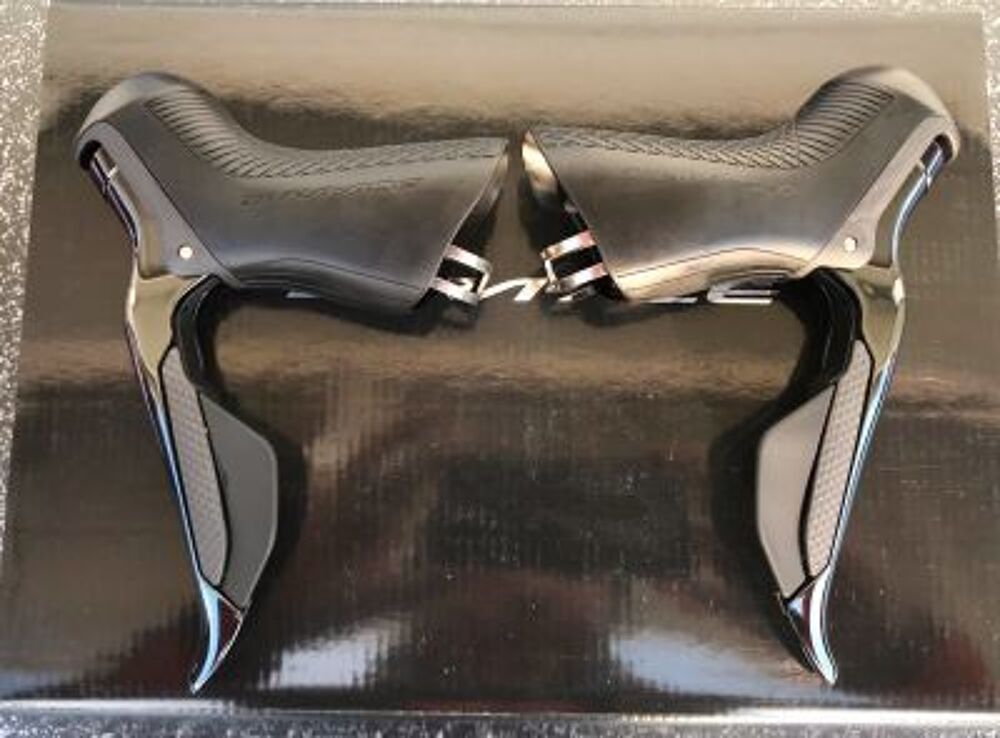 Groupe complet shimano dura ace di2 R9150 Vélos