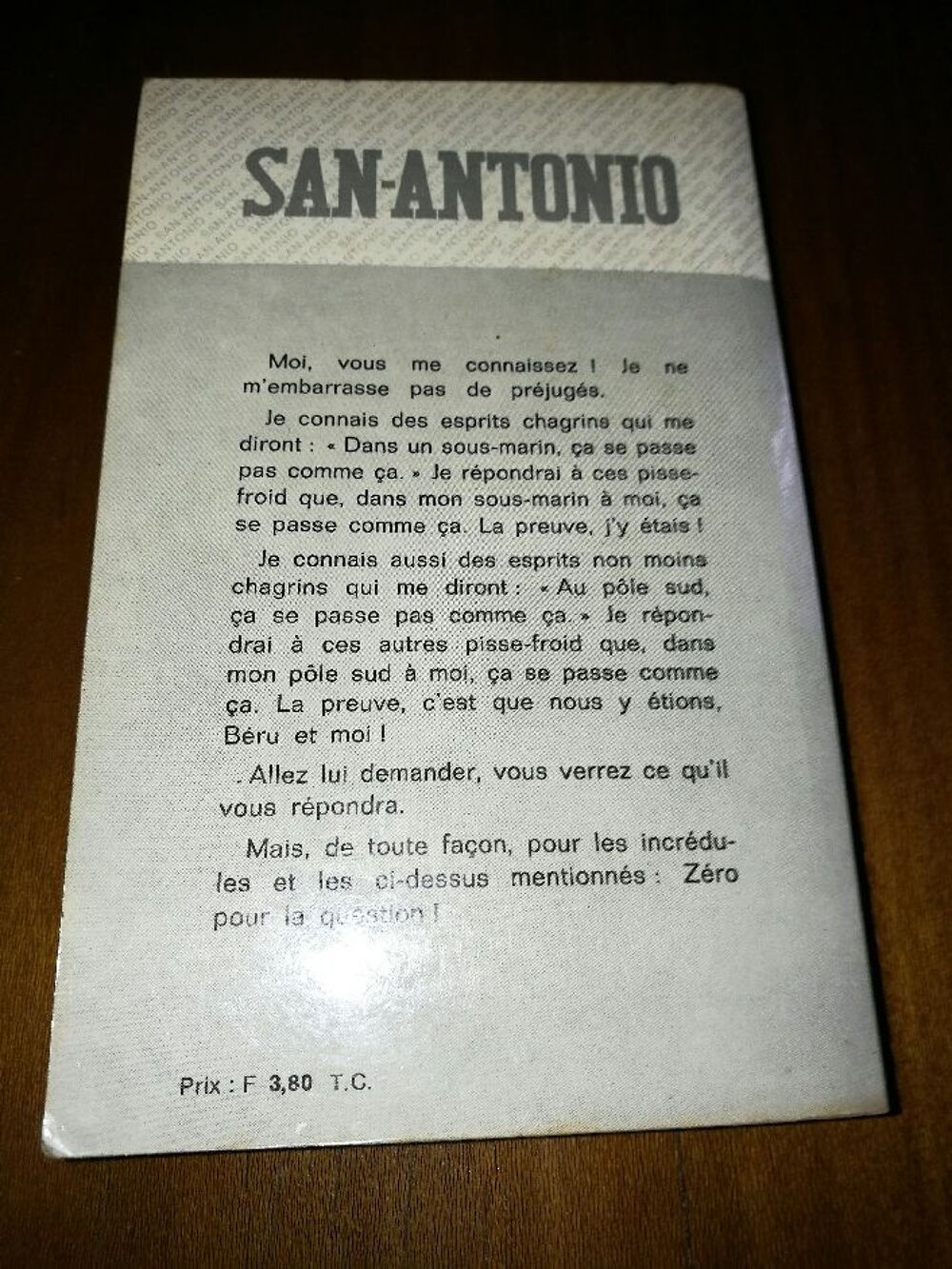 San Antonio "z&eacute;ro pour la question" N&deg; 643 Livres et BD