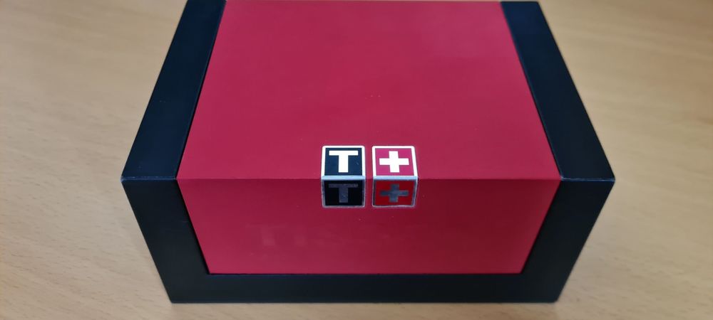 Montre Tissot PRC 200 Quartz Chronographe. Bijoux et montres