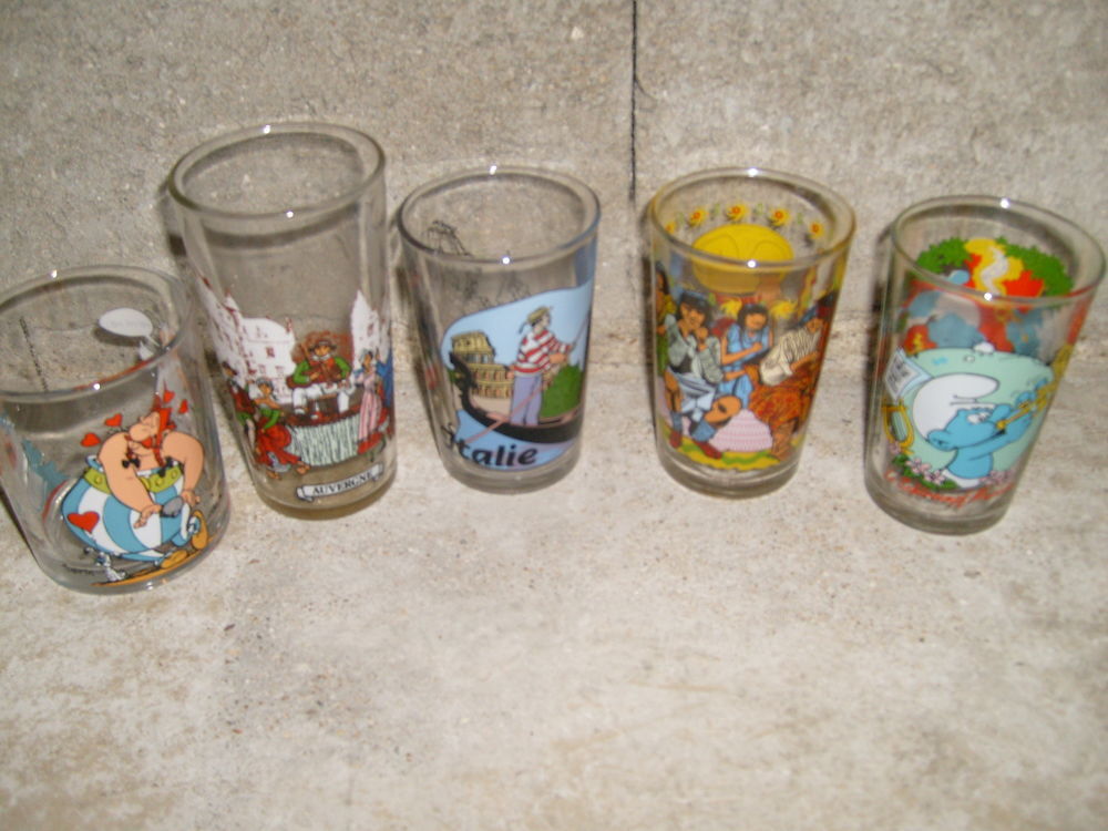Verres ancien a moutarde Décoration