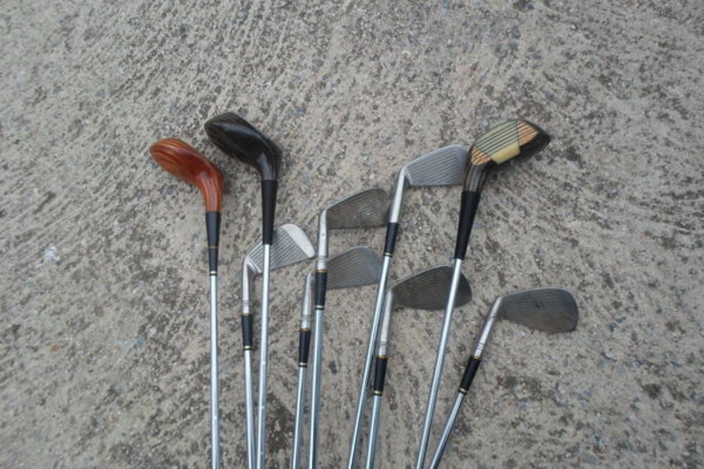 equipement de golf dans son sac porteur Sports