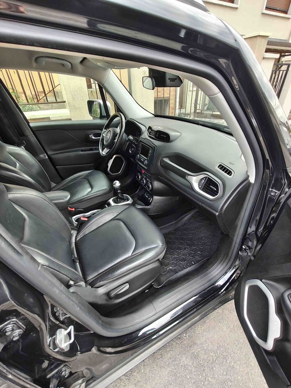 Renegade 1.6 I MultiJet S&S 120 ch Limited Advanced Technologies 2015 occasion 93430 Villetaneuse