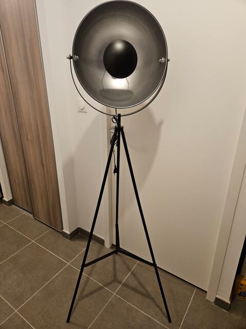 BEAU LAMPADAIRE MODERNE NOIR NEUF. 50 Sillé-le-Guillaume (72)