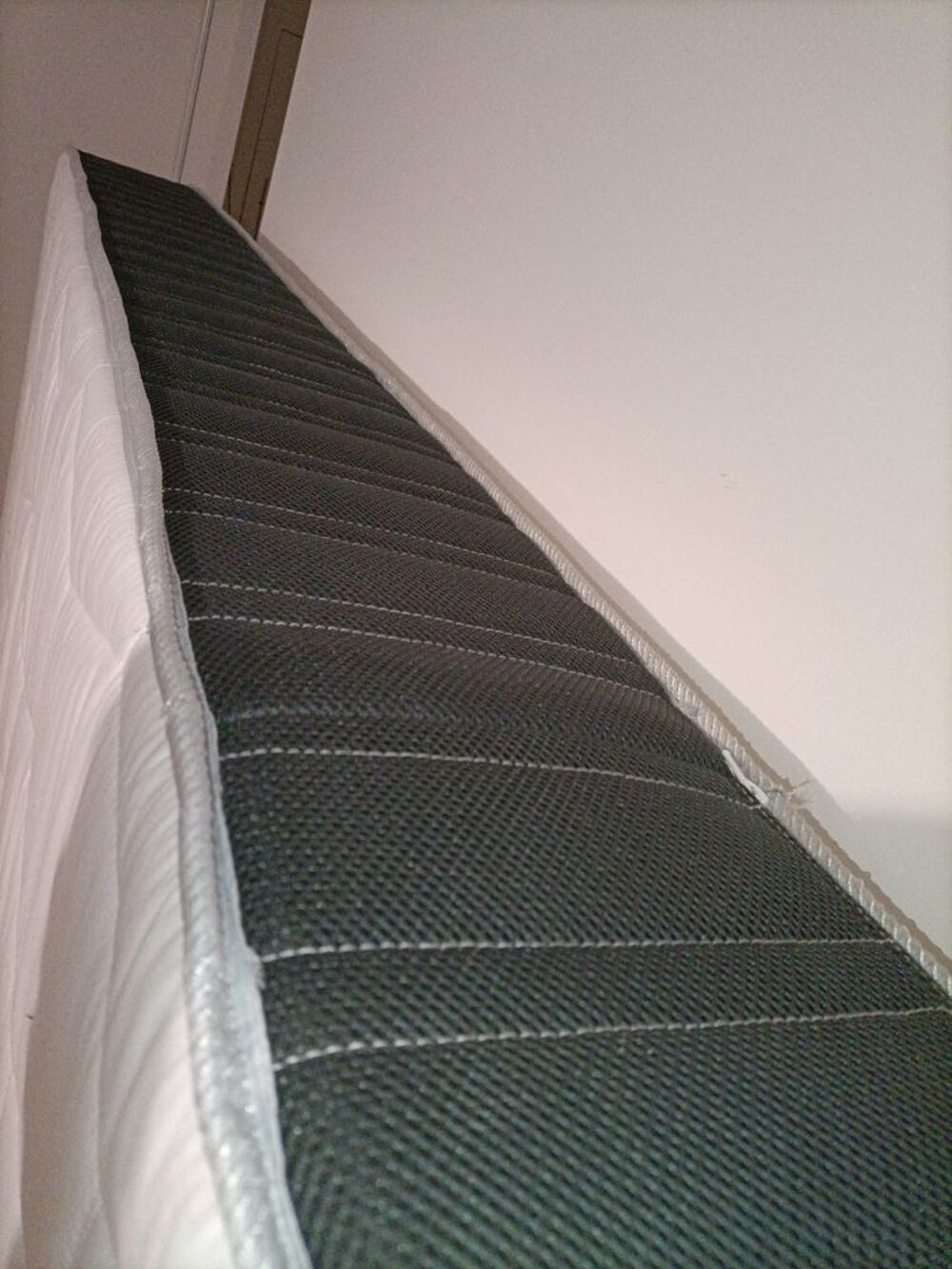 Matelas neuf HOMIFAB Hbedding m&eacute;moire de forme Meubles