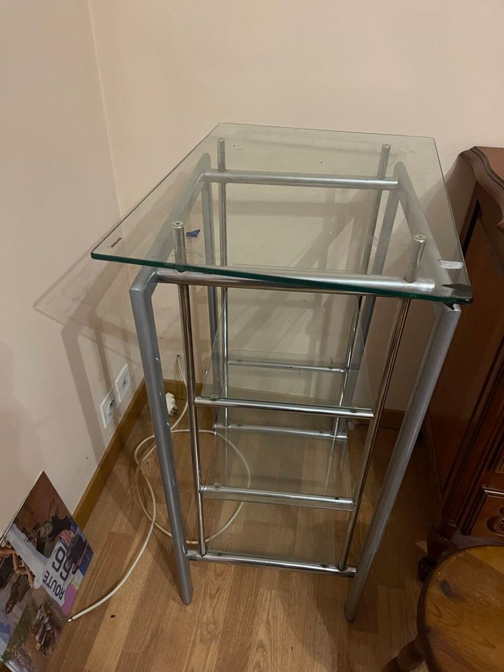 Meuble en verre : desserte Meubles