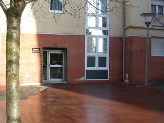 Parking / Garage  louer 4 m