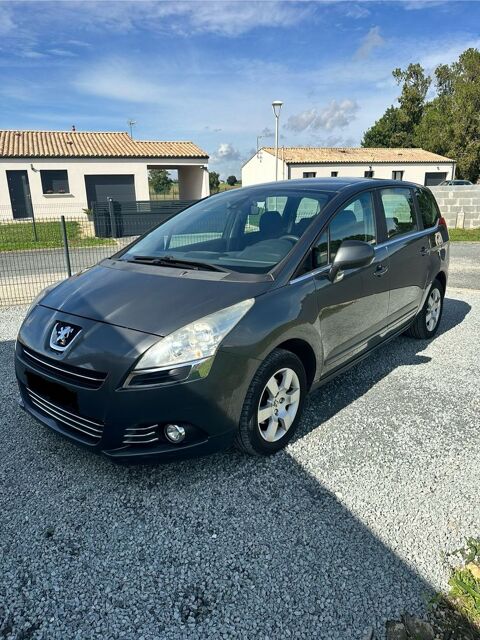 Peugeot 5008 1.6 HDi 110ch FAP BVM6 Confort Pack 7pl