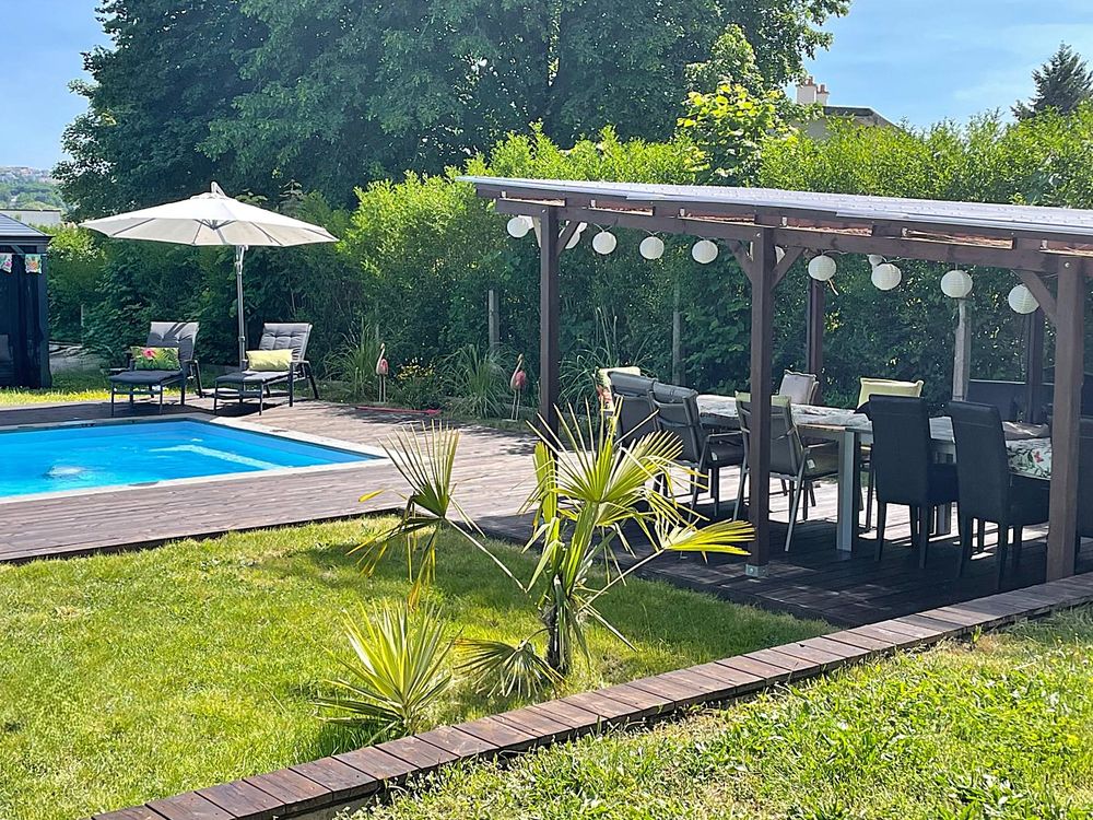 Vente Maison Maison individuelle avec piscine, dans une impasse calme, Forbach Forbach