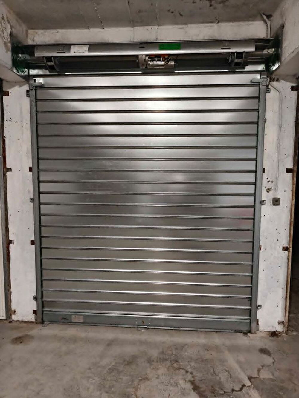 Location Parking/Garage Garage fermé de 12 m² Lyon 8